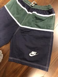 NIKE ハーフパンツ 半ズボン ショートパンツのサムネイル