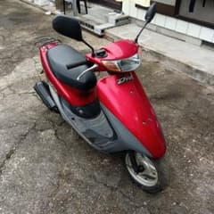 ホンダ Dio 赤 スクーター リアキャリア付きのサムネイル
