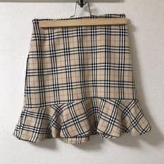 チェックスカートのサムネイル