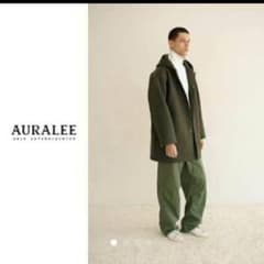 AURALEE フーデッドコートのサムネイル