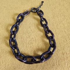黒紫のメタリックチェーンネックレスのサムネイル