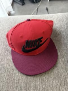 NIKE キャップ レッド×バーガンディのサムネイル