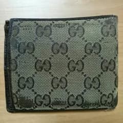 GUCCI折り財布のサムネイル