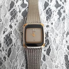 ✨新品電池稼働品✨CITIZEN✨タイヤ入りスクエア メンズ腕時計 MM41 