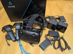 ジャンク 初代 HTC VIVE VRシステム 一式のサムネイル