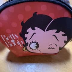 ベティ❤︎ポーチ❤︎小銭入れのサムネイル