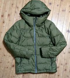 ユニクロ シームレスダウンのサムネイル