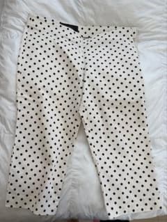 ZARA ドット柄 クロップドパンツ ホワイト Mサイズのサムネイル