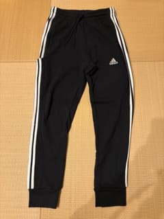 adidas ブラック ジャージ パンツ　160cmのサムネイル