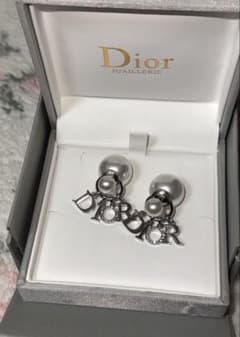 Dior Tribales ピアスのサムネイル