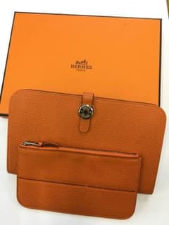 エルメス ドゴン 財布のサムネイル