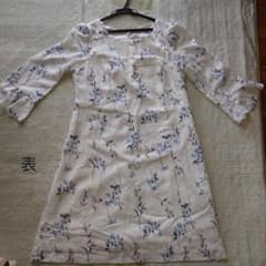 ミッシュマッシュ ワンピース 膝丈 白 花柄のサムネイル