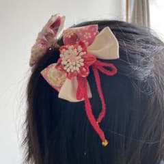 女児　七五三.正月用　リボン細工、つまみ細工 ハンドメイド　髪飾りのサムネイル