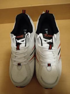 スニーカー28cmのサムネイル
