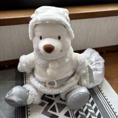 ホワイトクマのぬいぐるみ（帽子付き）のサムネイル