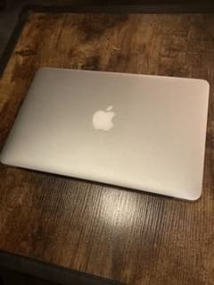 MacBook Air 11インチ　1.3GHz Core i5 Mid2013のサムネイル