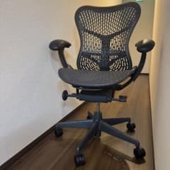 l*y様 Herman Miller Mirra 2 Chairのサムネイル