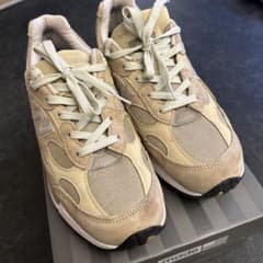 M992TN New Balance ベージュ スニーカーのサムネイル