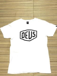 DEUS ホワイト Tシャツのサムネイル