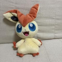 ポケモンセンター ビクティニ ぬいぐるみのサムネイル