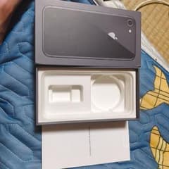 Apple iPhone 8　箱のみのサムネイル