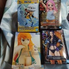 ワンピース フィギュア 4体セット　箱に傷み有りのサムネイル