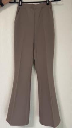GU 2wayストレッチフレアパンツ Sサイズのサムネイル