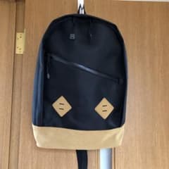シンプル カジュアル リュックのサムネイル