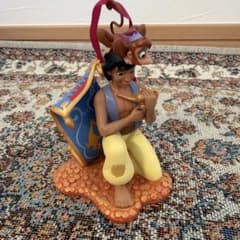 レア美品　アラジン　オーナメント　フィギュアのサムネイル