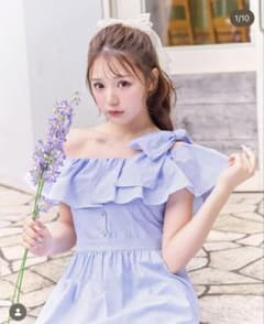 M me eme ワンショルダーリボンフレアワンピース ブルーのサムネイル