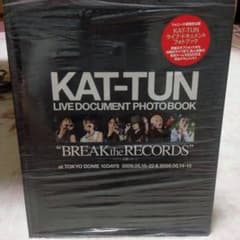 新品】KAT-TUN LIVE DOCUMENT PHOTOBOOK 2009 - メルカリ