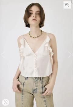 【新品】moussy FRILL STRAP SATIN キャミ トップスのサムネイル
