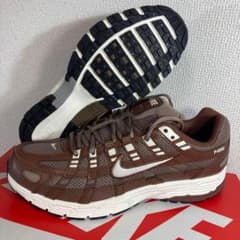 NIKE ウィメンズ　P-6000 24cm ブラウン 茶 おしゃれ スニーカー