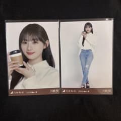 乃木坂46 生写真 川﨑桜 セミコンプ 白シャツ × スキニーデニム - メルカリ