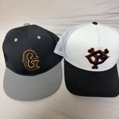 読売ジャイアンツ キャップ 2点セットのサムネイル