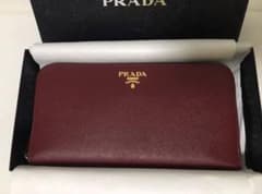 PRADA プラダ❣️長財布　ラウンドジップ　ギャランティカード付のサムネイル