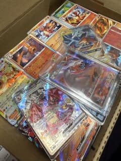 ポケモンカード引退品 リザードンのサムネイル