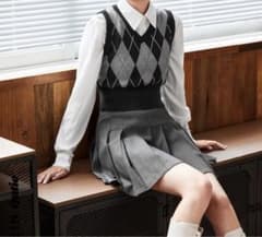 shein ニットベストのサムネイル