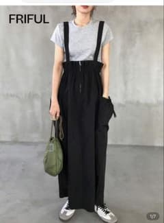 あ*や様 FRIFUL ブラックサロペット フリーサイズのサムネイル