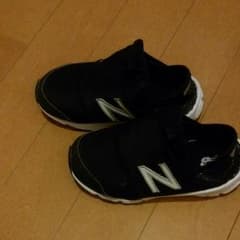 スニーカーnew balance男女兼用のサムネイル