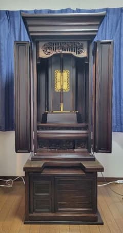 創価学会 金剛堂 15号 黒檀正三方 本金箔厨子 電動厨子扉 仏壇 - メルカリ