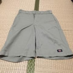 ディッキーズ ハーフパンツ カーキ色 値下げのサムネイル