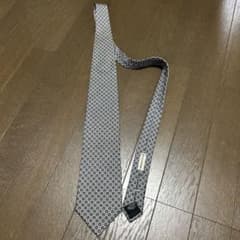 KRIZIA UOMO ネクタイ シルク 総柄のサムネイル