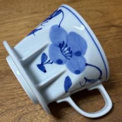 有田焼 千峰作 染付花文 コーヒードリッパー 磁器のサムネイル