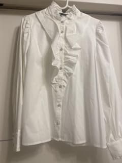 ZARA フリルシャツのサムネイル