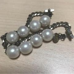 ajew ピアスのサムネイル