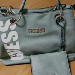 GUESS ゲス ショルダーバック　新品未使用のサムネイル