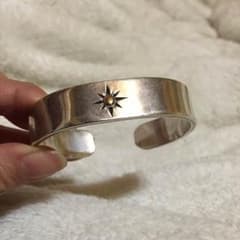 最終値下！BIGHAND☆バングル☆シリアルNo？入のサムネイル