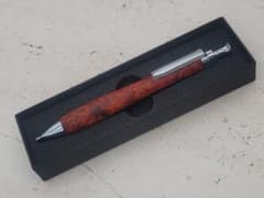 新品 こぶた工房 極上花梨瘤 特赤 シャープペンシル0.5 - メルカリ