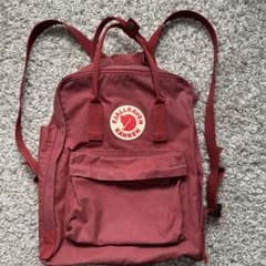 FJÄLLRÄVEN KANKEN バーガンディ リュックのサムネイル